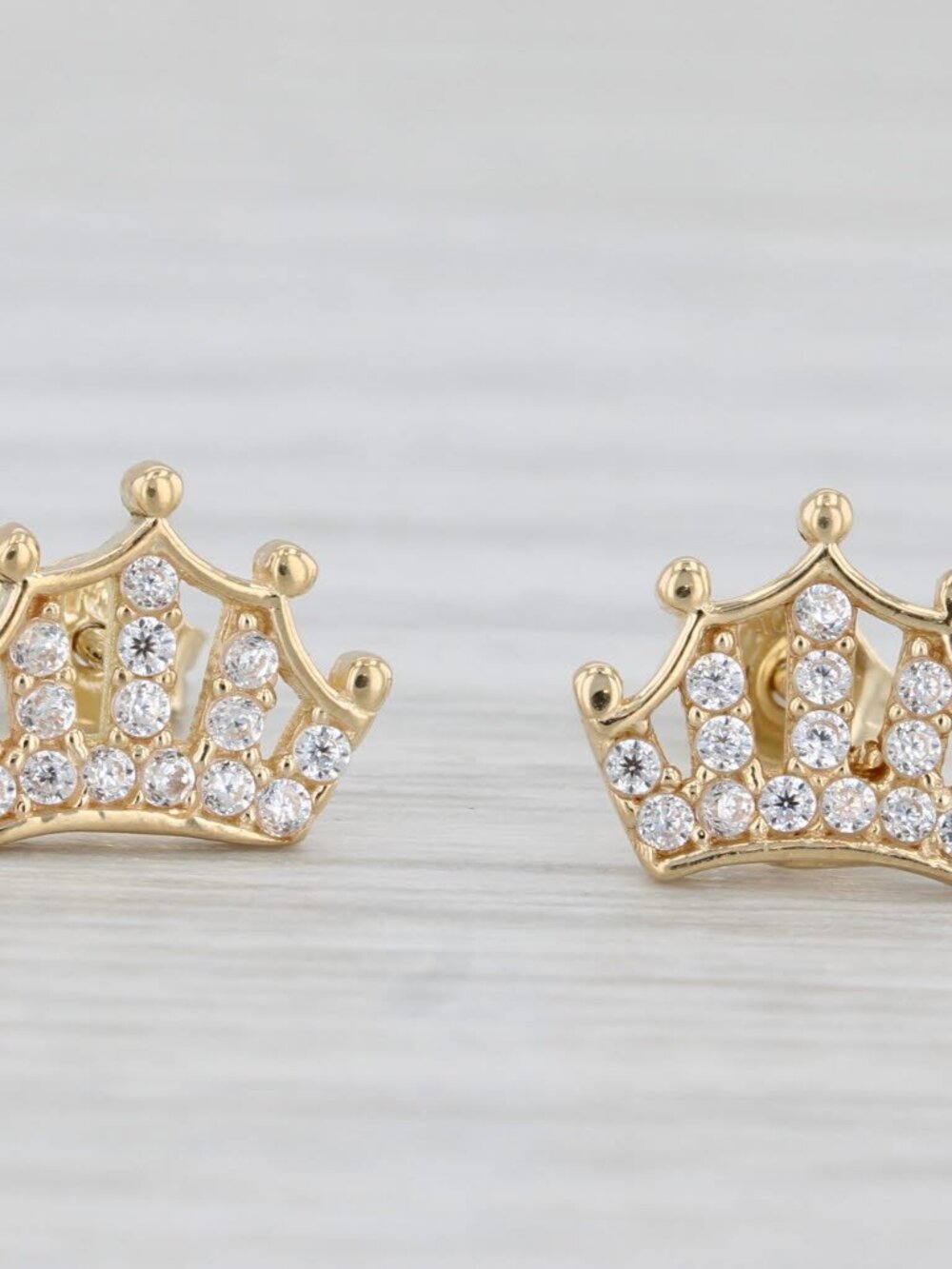 0.18ctw Cubic Zirconia Crown Stud Earrings 18k Yellow Gold